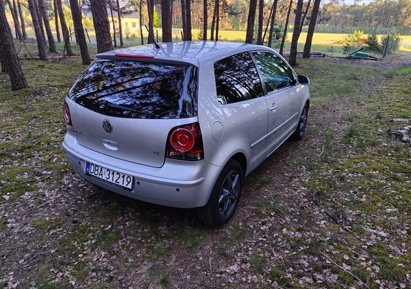 Volkswagen Polo cena 10000 przebieg: 199300, rok produkcji 2005 z Szlichtyngowa małe 121